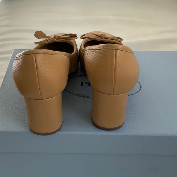 Prada heels - Picture 6 of 6